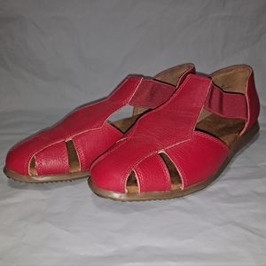 Aerosoles Believe Flats Slip-ons Women's US Size 7M Red Stretch Straps Comfort